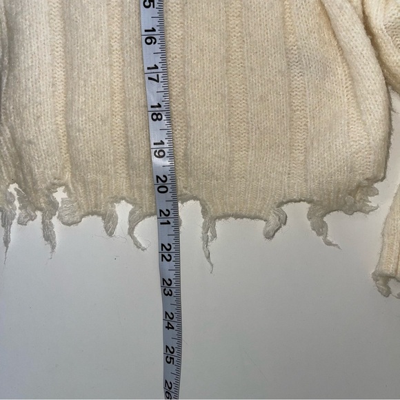 Double Zero Cream Thick Knit Ribbed Fray Hem Cardigan Sweater Medium Women’s - Picture 7 of 10